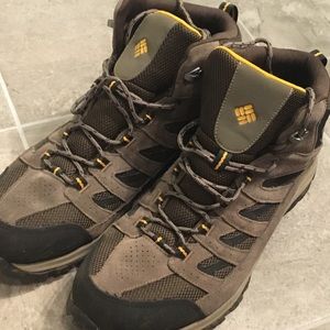 Men’s Columbia Hiking Boots